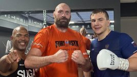 «На тренировке Тайсон и его команда включают музыку, могут потанцевать». Интервью русского боксера, который помогал Фьюри перед боем с Усиком