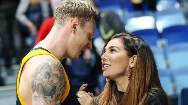 Янис Тимма и Анна Седакова.