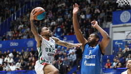 «Зенит» едва не спас безнадежный матч. Кольца КСК сыграли за УНИКС