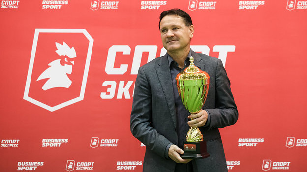 Дмитрий Аленичев. Футболист и тренер Дмитрий Аленичев.