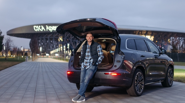 Евгений Кузнецов.