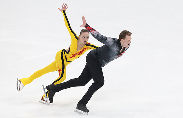 Александра Бойкова и Дмитрий Козловский. Фигуристы Александра Бойкова и Дмитрий Козловский.