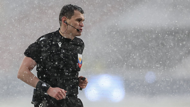 Судья Рафаэль Шафеев. Судья Рафаэль Шафеев.