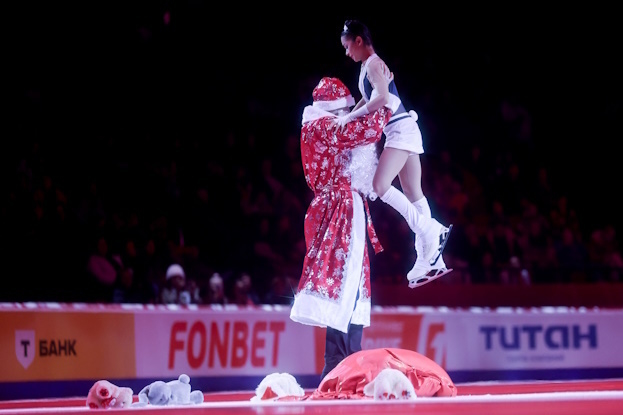 Дмитрий Козловский и Аделия Петросян. Фигуристы Дмитрий Козловский и Аделия Петросян.