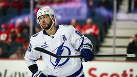 Кучеров чуть не сломал американскую звезду! Российского нападающего удалили до конца матча