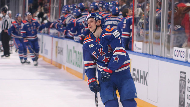 Василий Глотов. Хоккеист Василий Глотов.