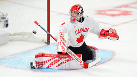 Голкипер Джек Иванкович пропускает шайбу в матче Латвия U20 — Канада U20 (3:2 Б). 28 декабря. Оттава.
