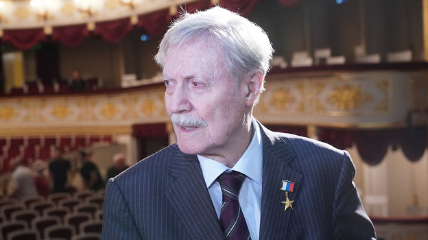 Юрий Соломин.