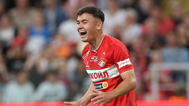 Манфред Угальде.