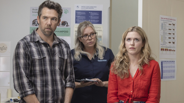 Кадр из сериала «Колин из бухгалтерии», шоураннер Харриет Дайер, Патрик Браммелл/ Easy Tiger Productions, CBS Studios, Binge.