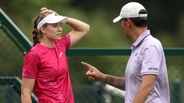 Теннисистка Елена Рыбакина и ее тренер Стефано Вуков