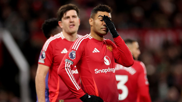 Харри Магуайр и Каземиро («Манчестер Юнайтед»).