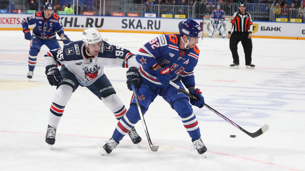 Денис Почивалов против Евгения Кузнецова. Денис Почивалов против Евгения Кузнецова в матче СКА — «Торпедо» (6:4)