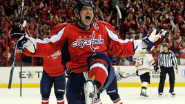 Нападающий и капитан клуба НХЛ «Вашингтон Кэпиталз» Александр Овечкин в 2012 году