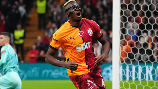 Виктор Осимхен.