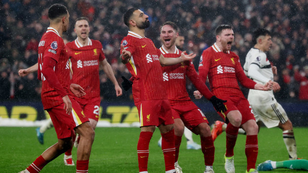«Ливерпуль» лидирует в чемпионате Англии.