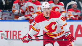 Нападающий «Калгари» Андрей Кузьменко