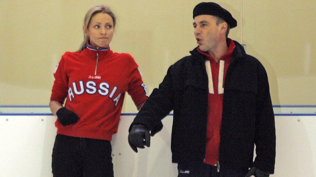 Татьяна Навка и Александр Жулин. Фигуристка Татьяна Навка и Александр Жулин в 2005 году