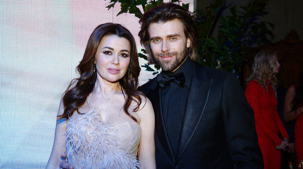 Анастасия Заворотнюк и Петр Чернышев. Актриса Анастасия Заворотнюк и ее муж фигурист Петр Чернышев. 2019 год