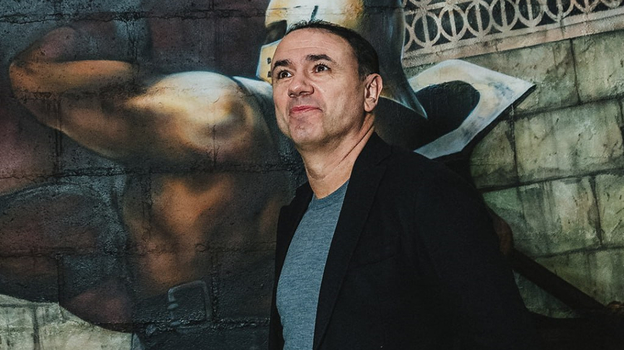 Франсис Кахигао.