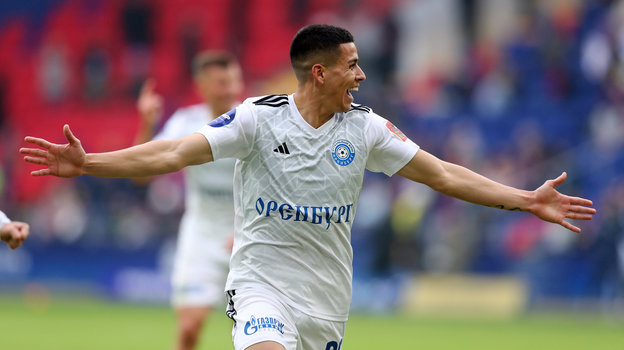 Матиас Перес.