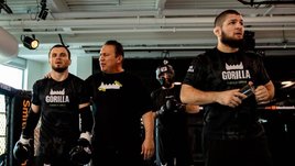 «Хабиб уверен в парнях. Сейчас он рад. Но в день турнира будет нервничать». Хавьер Мендес — о боях Махачева и Умара