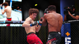 Копылов нокаутировал хай-киком за секунду до сирены! Перед боем американец обвинял Романа в шпионаже