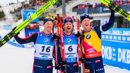 Провокация на Кубке мира по биатлону. Братья Бе растянули флаг Украины на церемонии награждения