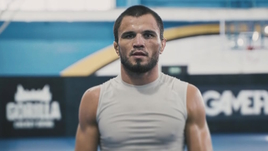 «Умар может побить Мераба во всех аспектах». Что говорят эксперты о бое Двалишвили — Нурмагомедов