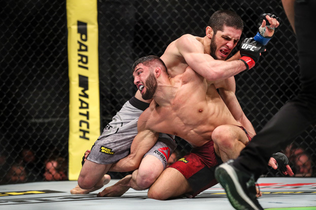 Арман Царукян и Ислам Махачев. Бойцы ММА Арман Царукян и Ислам Махачев