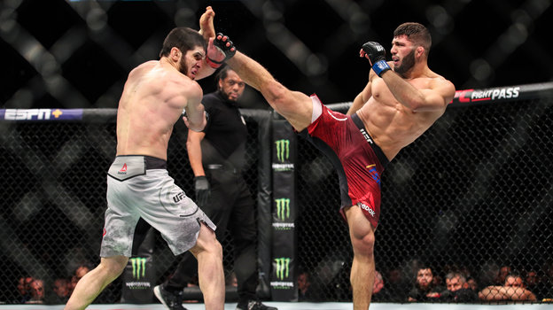 Ислам Махачев и Арман Царукян на турнире UFC Fight Night 149.