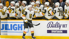 Неудержимый Дорофеев! Оформил хет-трик в матче с «Нэшвиллом» и гонится за Овечкиным и Кучеровым