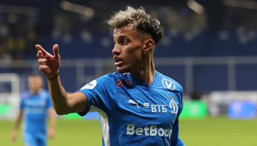 Полузащитник «Динамо» Бителло.