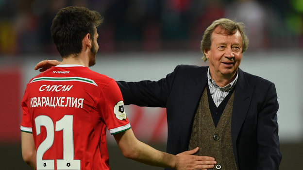 Хвича Кварацхелия и Юрий Семин. 10 мая 2019 года. Бывший футболист «Локомотива» Хвича Кварацхелия и Юрий Семин. 10 мая 2019 года.