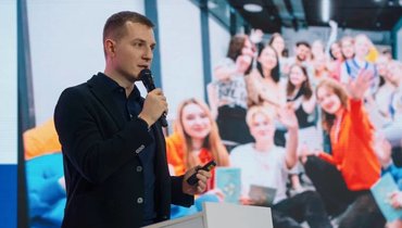 Артем Метелев.