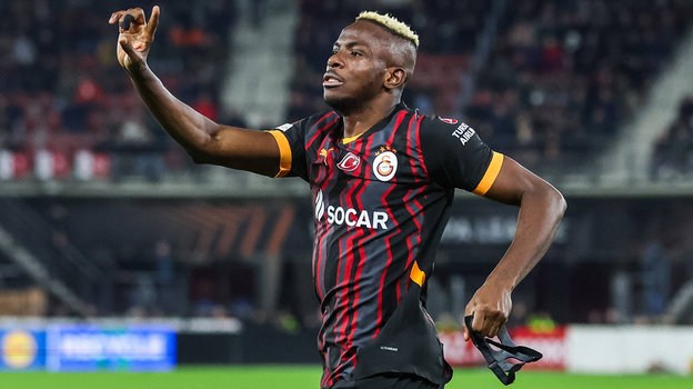 Виктор Осимхен. Нападающий «Наполи» Виктор Осимхен