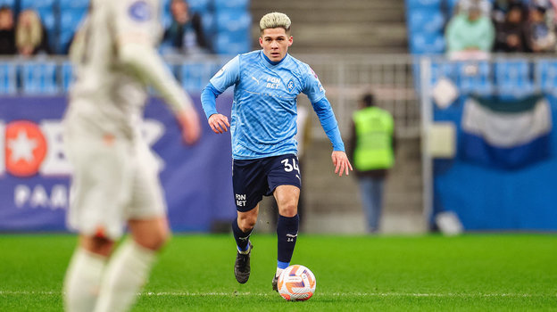 Виктор Мендес. Полузащитник «Крыльев Советов» Виктор Мендес