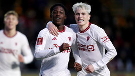 Футболисты «Манчестер Юнайтед» Кобби Майну и Алехандро Гарначо