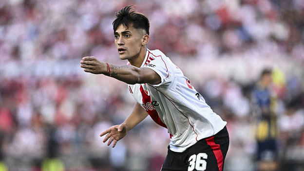 Нападающий «Ривер Плейта» Пабло Солари