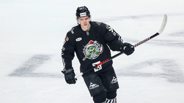 Хоккеист «Трактора» Василий Глотов