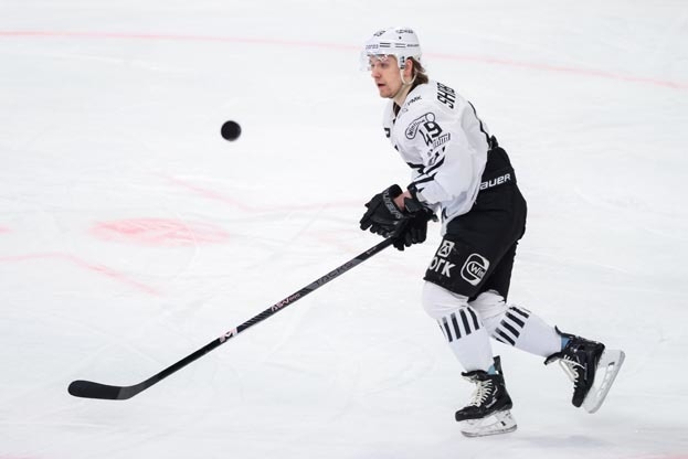 Максим Шабанов. Нападающий «Трактора» Максим Шабанов