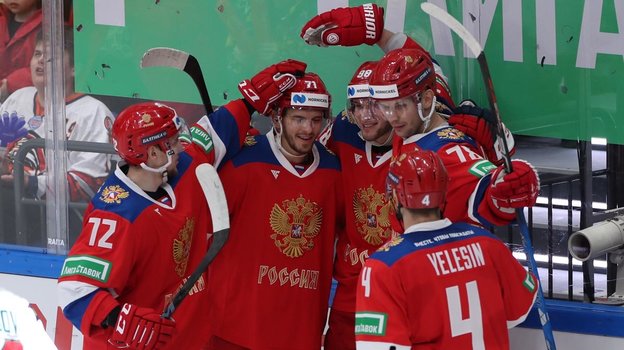 Хоккеисты сборной России