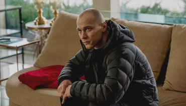 Анора, Юра Борисов.