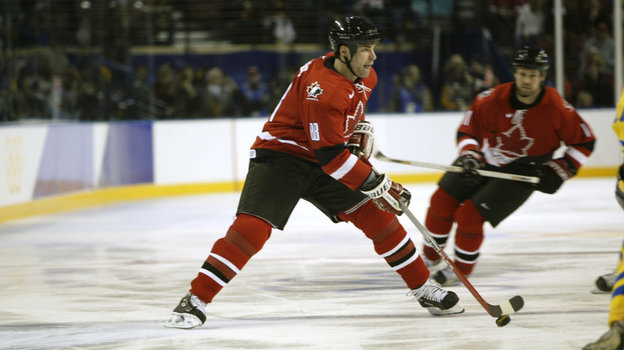 Эрик Линдрос. Бывший хоккеист сборной Канады Эрик Линдрос