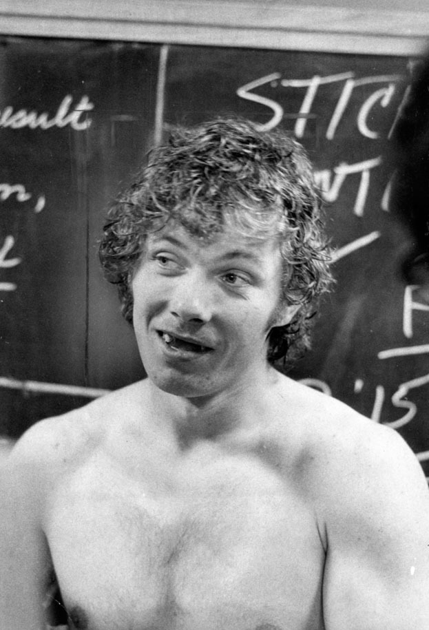 Бобби Кларк. Бывший хоккеист «Филадельфии» Бобби Кларк. 1976 год