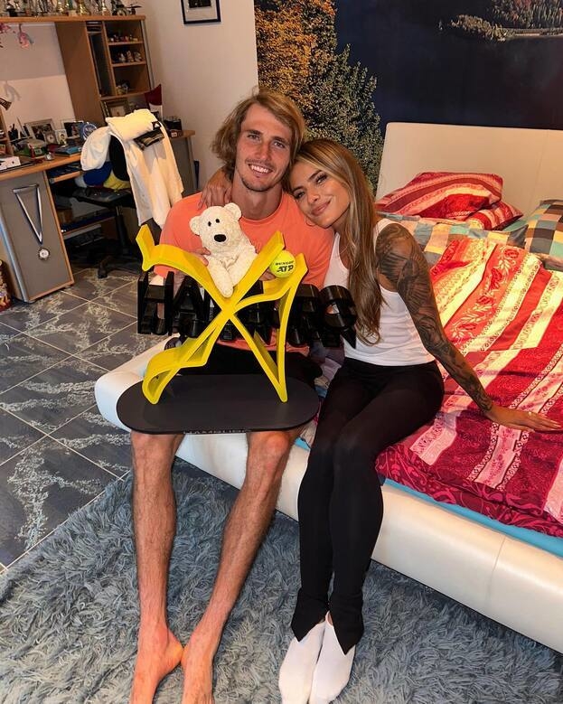 Александр Зверев и София Томалла.