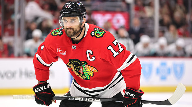 Капитан «Чикаго» форвард Ник Фолиньо