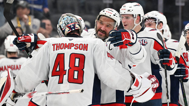 Логан Томпсон и Александр Овечкин.