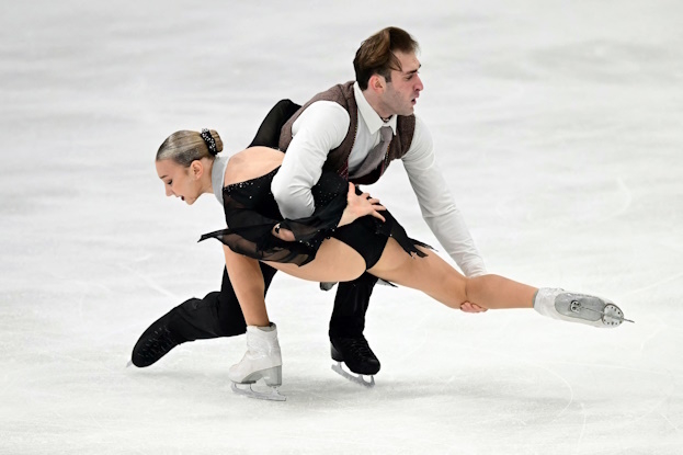 Анастасия Метелкина и Лука Берулава.