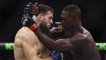 Нассурдин Имавов нокаутировал Исраэля Адесанью на UFC Fight Night 250 в Эр-Рияде.